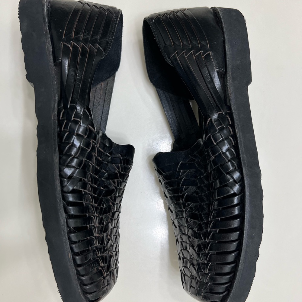 Barclay Men's Hand Woven Leather Huarache Sandal for All-Day Comfort